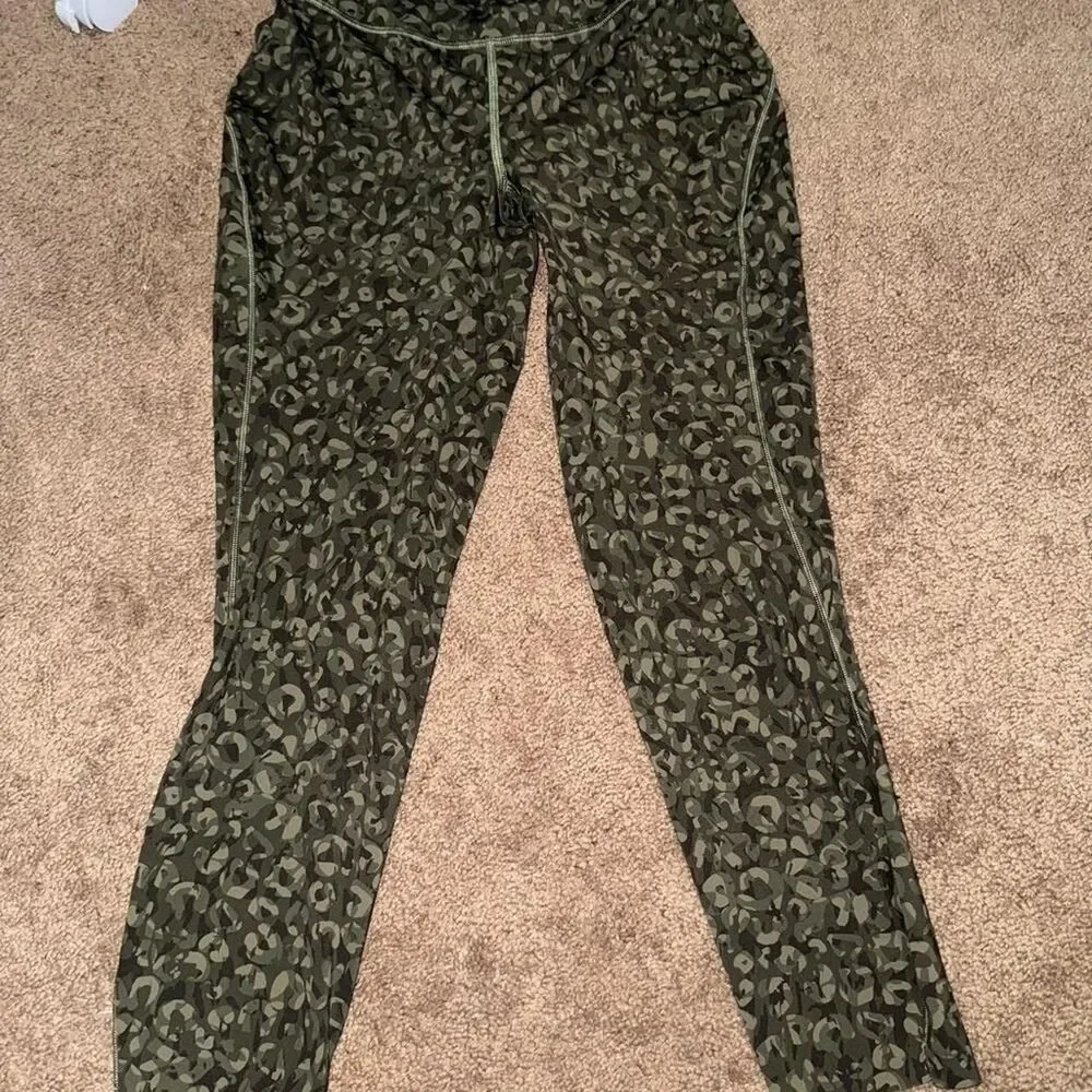 Lululemon Women's Green Leggings